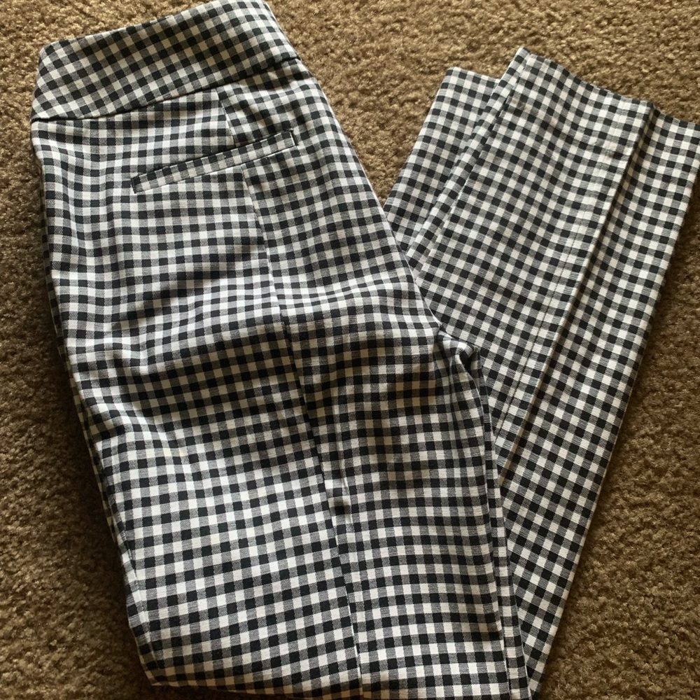 Loft Ankle Pants size 4, fit like 6, gingham